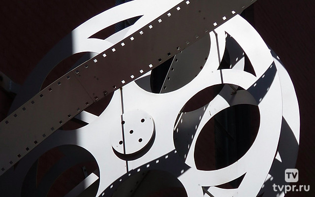 Александр Грозин