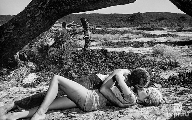 И Бог создал женщину