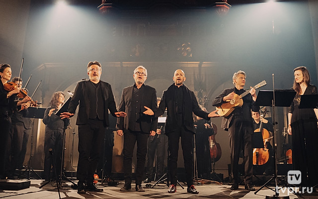 Le Poème Harmonique, Венсан Дюместр: Перголези — Misteria Paschalia