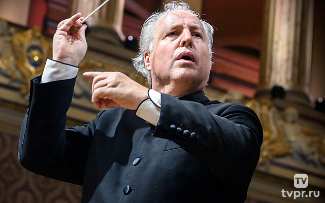 Королевский оркестр «Консертгебау», Манфред Хонек: Брукнер