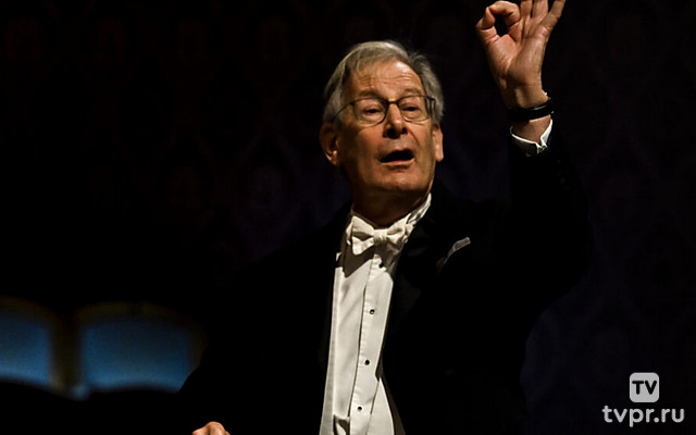 Месса си минор Баха, дирижер — Джон Элиот Гардинер