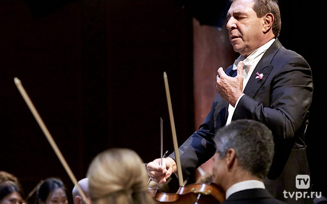 Оркестр Романской Швейцарии, Даниэле Гатти: Мендельсон, Дебюсси, Бетховен