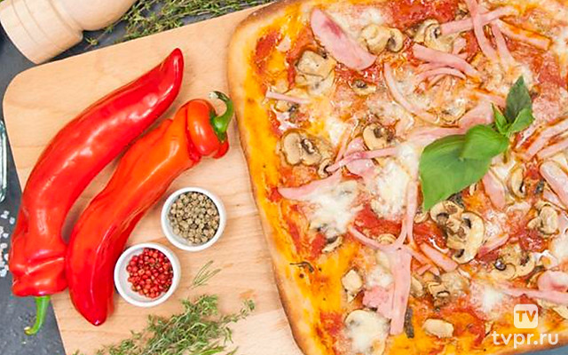 Пицца «прошутто э фунги» (ветчина и грибы)