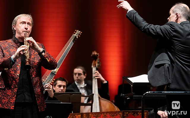 Берлинский филармонический оркестр, Франсуа Ксавье Рот: Стравинский, Бах