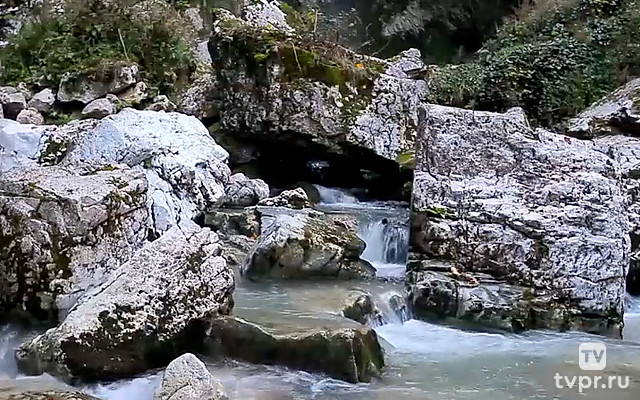 Водопад Глубокий Яр