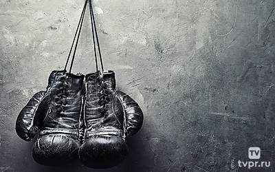 Бокс. Bare Knuckle FC. Лоренцо Хант против Уолтера Пуглиеси. Эрнесто Папа против Йиндриха Биртуса. Трансляция из Италии