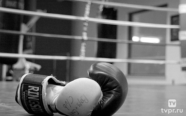 Профессиональный бокс. RCC Boxing. Денис Савицкий против Мейсама Гешлаги. Трансляция из Екатеринбурга