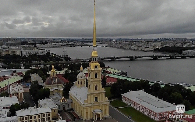 Божественная литургия из собора в честь святых первоверховных апостолов Петра и Павла в Петропавловской крепости города Санкт-Петербурга