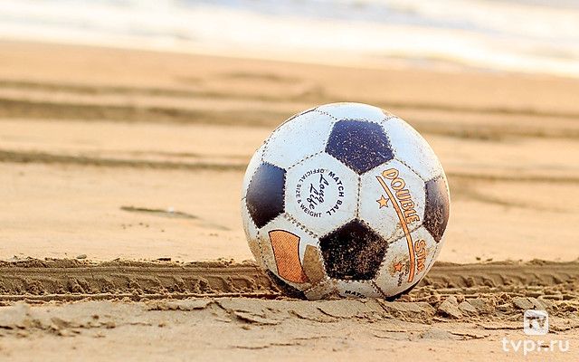 Пляжный футбол. Olimpbet Чемпионат России. Суперфинал. Матч за 5-е место. «Саратов» - «Анапа». Трансляция из Санкт-Петербурга