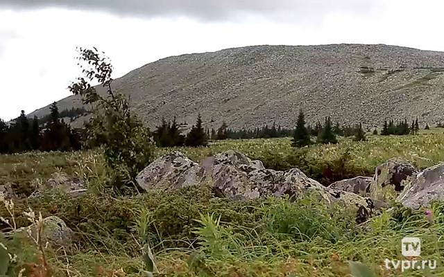 Гора Поперечная