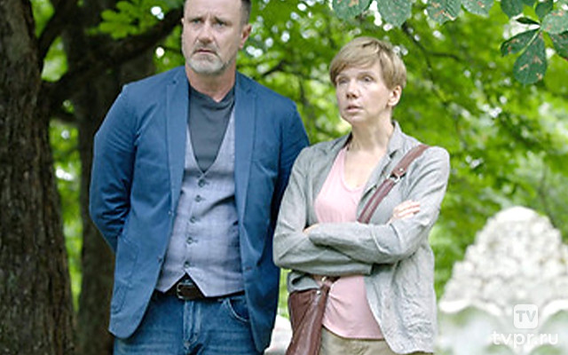 Соколова подозревает всех. Мертвец у дерева любви