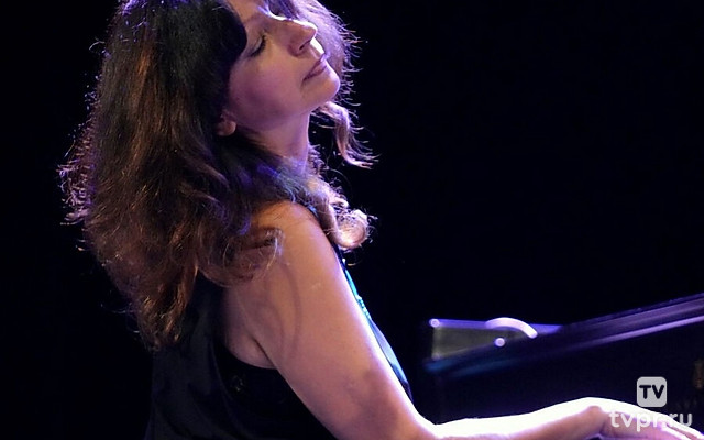 Секстет Амины Фигаровой — Международный фестиваль Jazz Plaza 2025