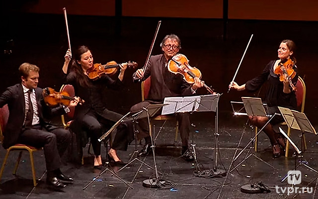 Брамс: Струнный секстет № 2 — Венский струнный секстет