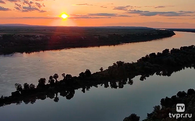 Закат над Дунаем Сербия