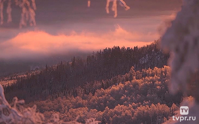 Зимний закат в горах