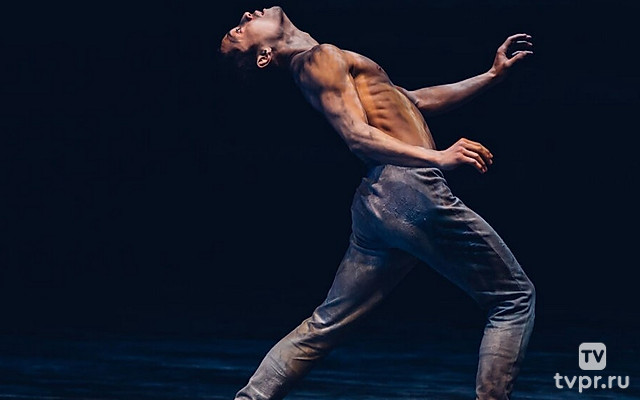 «Существо» — Акрам Хан