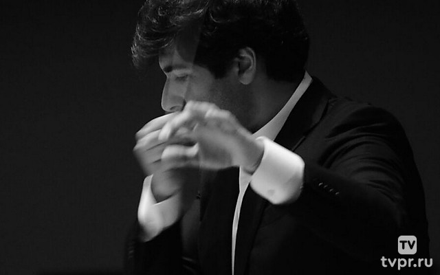 Государственный симфонический оркестр Армении, Сергей Смбатян: Хачатурян