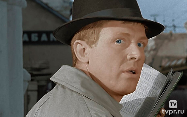 Иннокентий Смоктуновский. Простите, а Вы не псих?