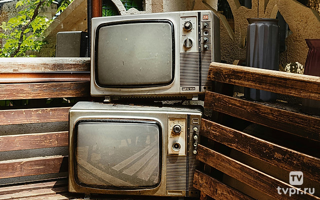 Гала-концерт, посвящённый юбилею заслуженного тренера России Т.Н. Покровской «Стихия Победы». Трансляция из Москвы