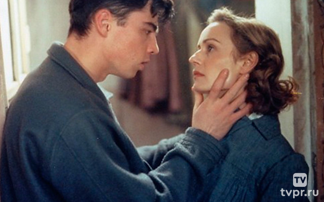 Восток-Запад