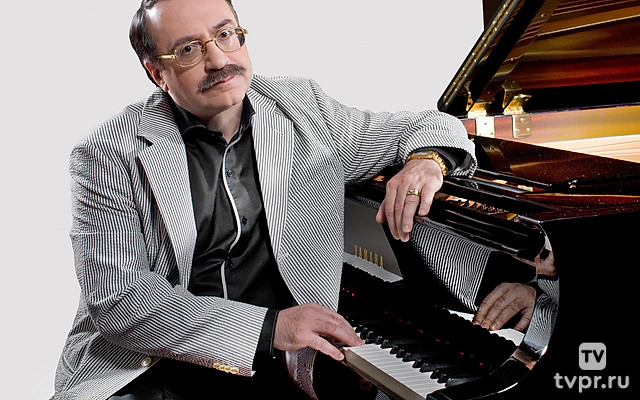 Даниил Крамер. «Неюбилейный юбилей». Концерт в Московском международном Доме музыки