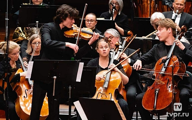 Клаус Мякеля, Даниэль Лозакович, Филармонический оркестр Осло: Брамс