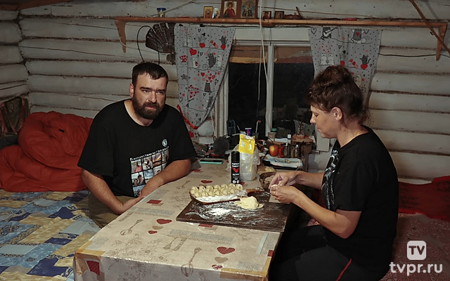 На избе. Константин Удинцев