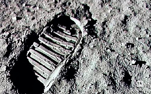 Следы на Луне. 50 лет спустя
