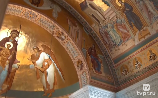 Божественная литургия из Александро-Невского Ново-Тихвинского монастыря города Екатеринбурга