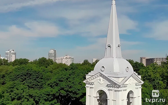 Божественная литургия из храма Смоленской иконы Божией Матери города Санкт-Петербурга