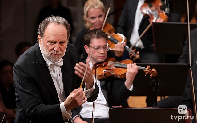 Элина Гаранча, Оркестр Люцернского фестиваля, Риккардо Шайи: Булез, Малер