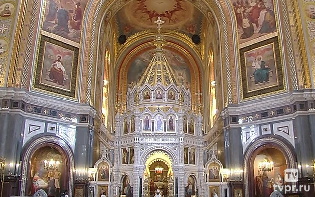 Божественная литургия из кафедрального соборного Храма Христа Спасителя города Москвы