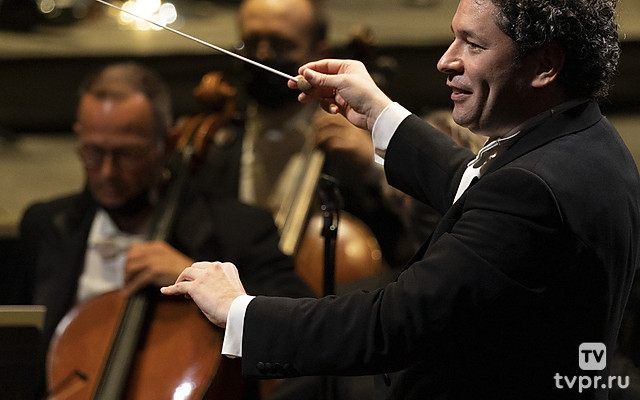 Густаво Дудамель, концерт в честь открытия Парижской оперы