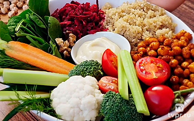 Живая еда с Сергеем Малозёмовым