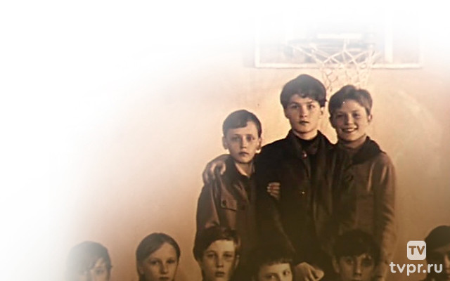 Третий в пятом ряду