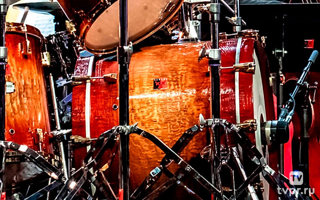 Роландо Луна и группа El Comité — ¡Cuba Libre!