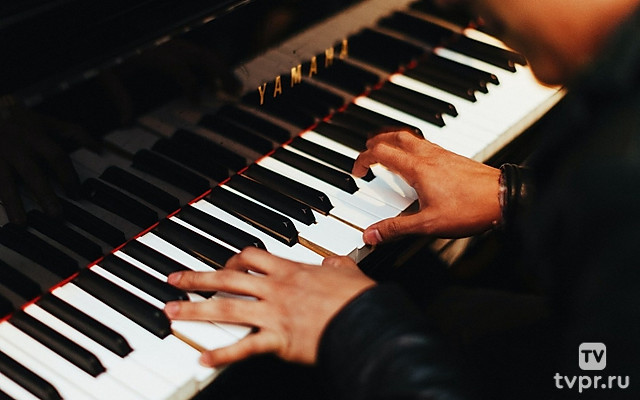 Моцарт: Симфония № 35 — Берлинский филармонический оркестр, Клаудио Аббадо