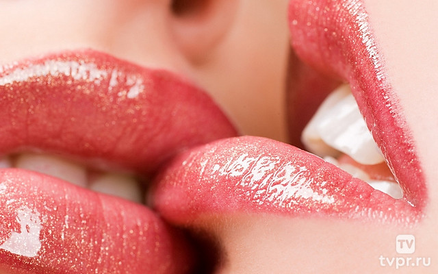 Голодные молодые красотки