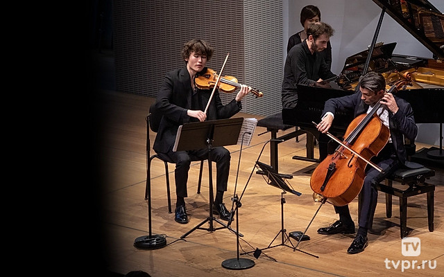 Александр Канторов, Даниэль Лозакович, Готье Капюсон: Мендельсон, Брамс