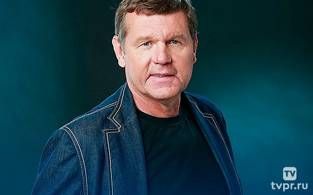 Александр Новиков