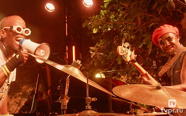 Джоуи Омичил в Поркероле