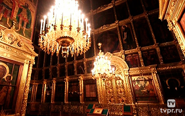 Монастырские стены