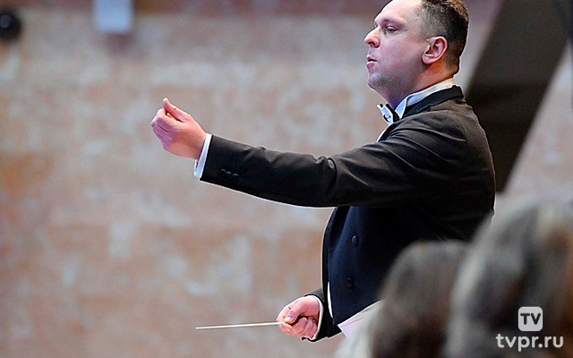 Концерт Омского академического симфонического оркестра, дирижёр Заслуженный артист Кабардино-Балкарской Республики Михаил Голиков