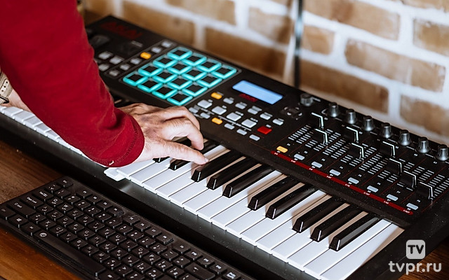 Ёлка на форуме «Утро»