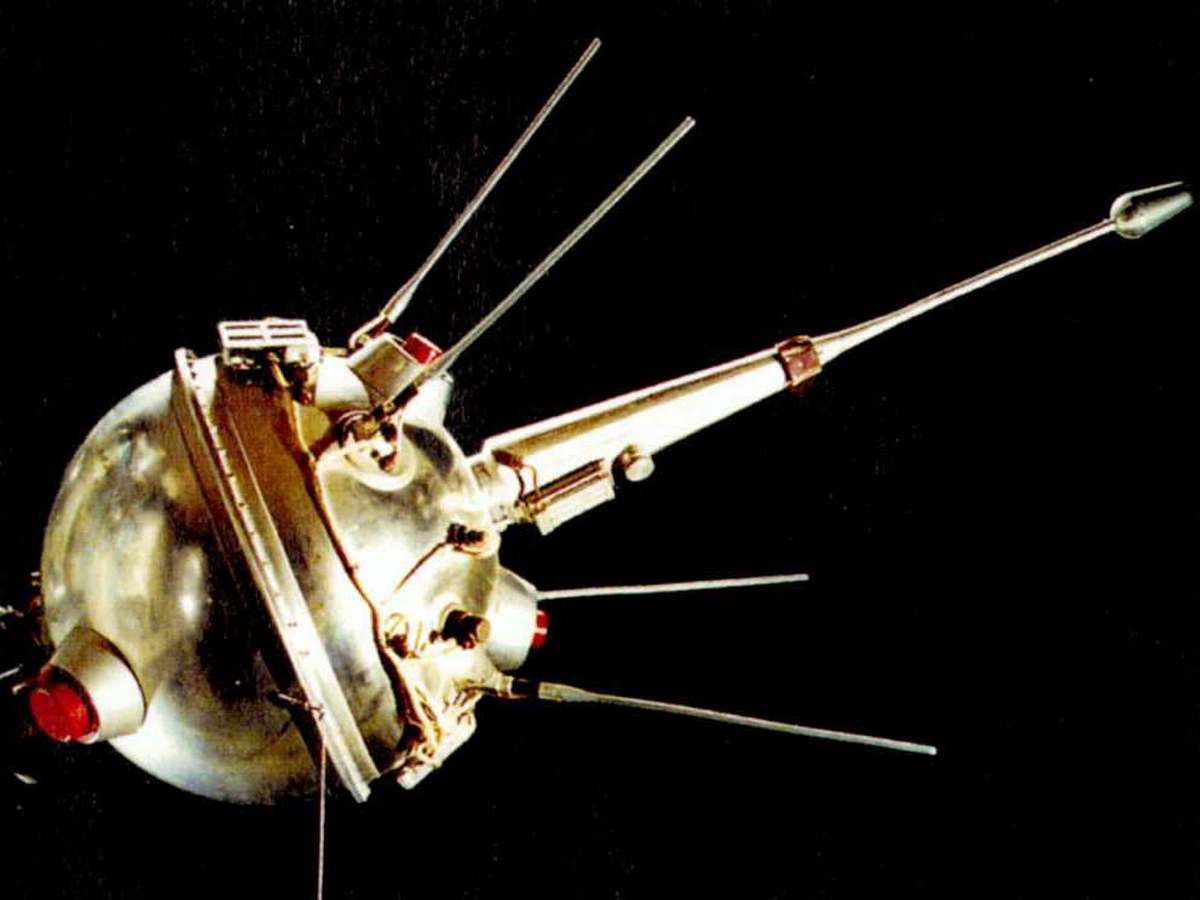 Запуск первой в мире автоматической межпланетной станции. Советская межпланетная станция «Луна-1». Автрматическаямежпланетнаястанциялуна2. АМС Луна 2. Автоматическая станция Луна 2.